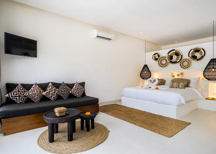 Villa Laut, Sumptuous 4Br Luxury Villa Within Walking Distance To Seseh Beach Canggu 